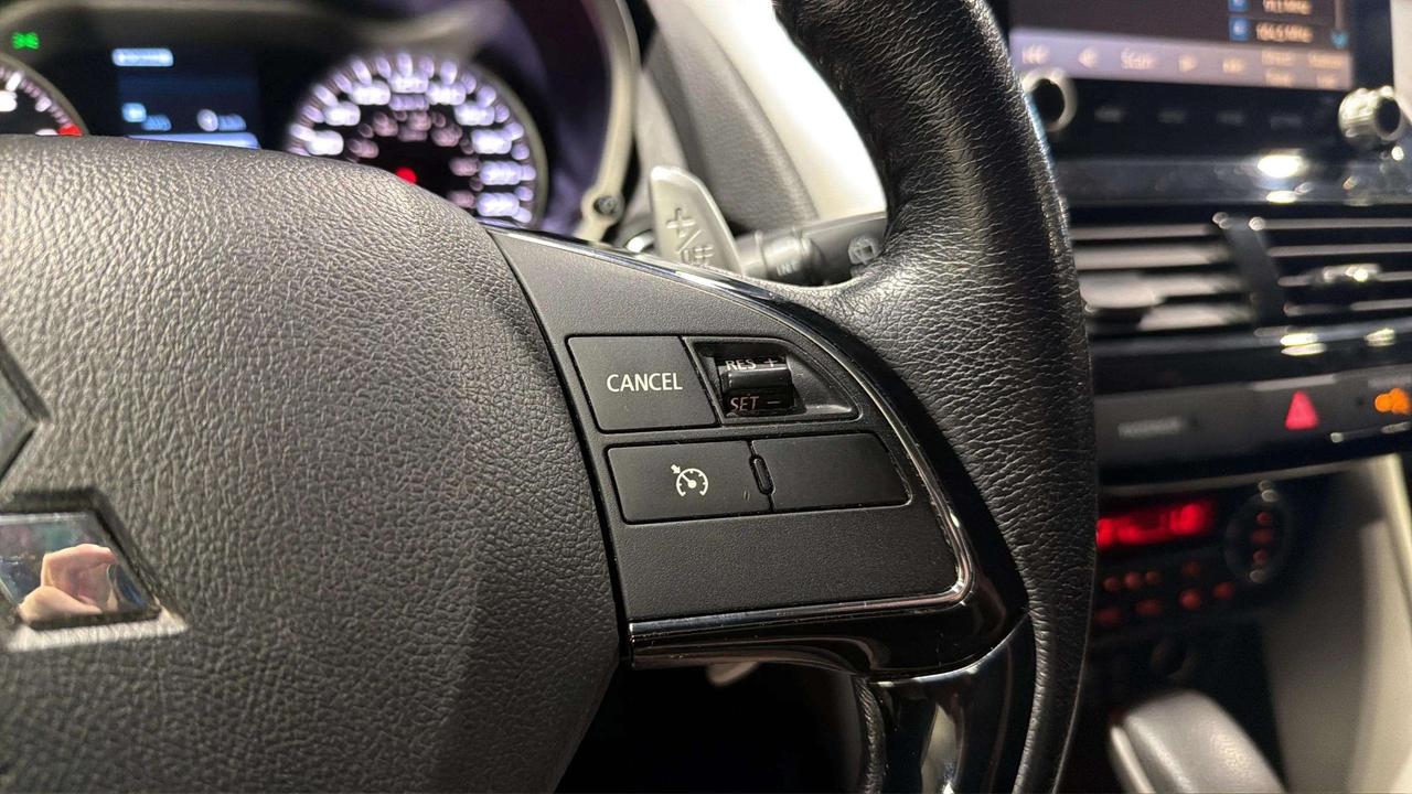 2022 Mitsubishi Eclipse Cross SE | PUSH START | AWD | HEATED SEATS | CARPLAY Photo