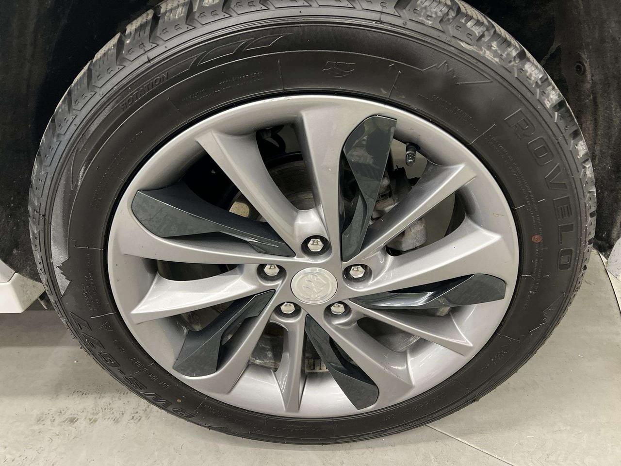 2023 Buick Encore SPORT TOURING AWD | HTD LEATHER |CARPLAY |REAR CAM Photo