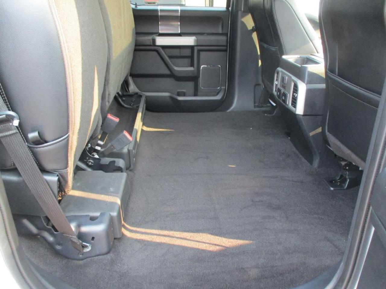 2019 Ford F-150 Lariat Crew Cab 4x4 - Photo #13