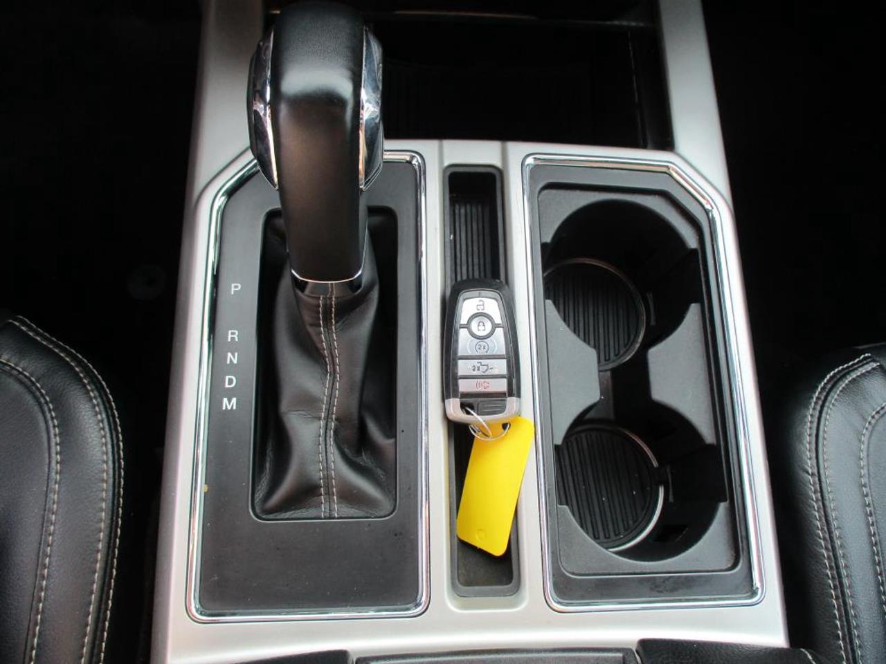 2019 Ford F-150 Lariat Crew Cab 4x4 Photo