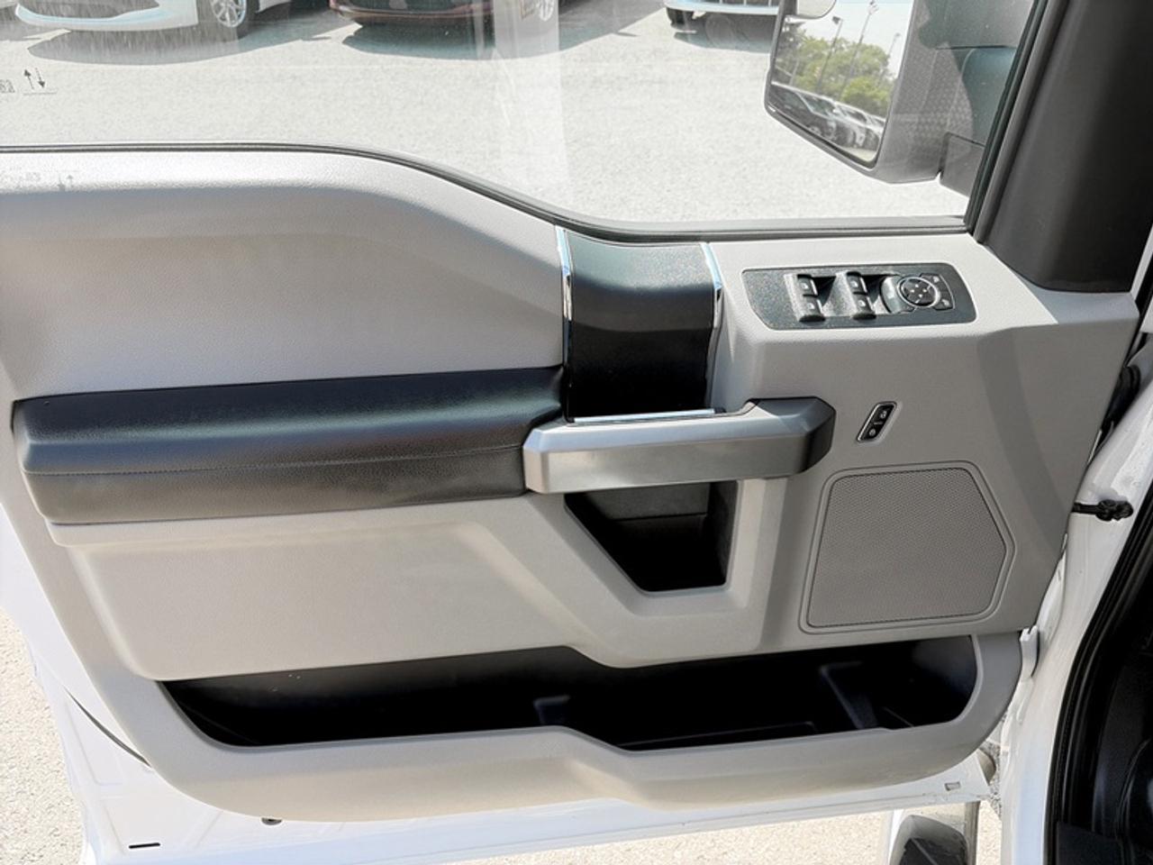 2020 Ford F-150 XLT Photo
