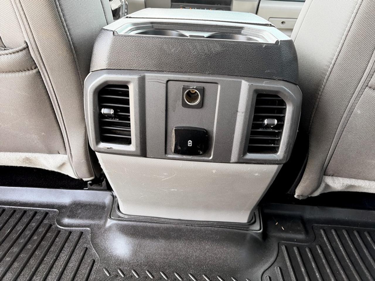 2020 Ford F-150 XLT Photo