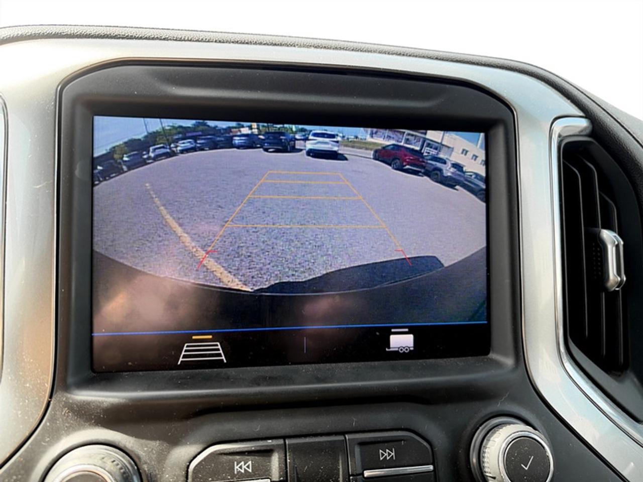 2021 Chevrolet Silverado 1500 LT Photo