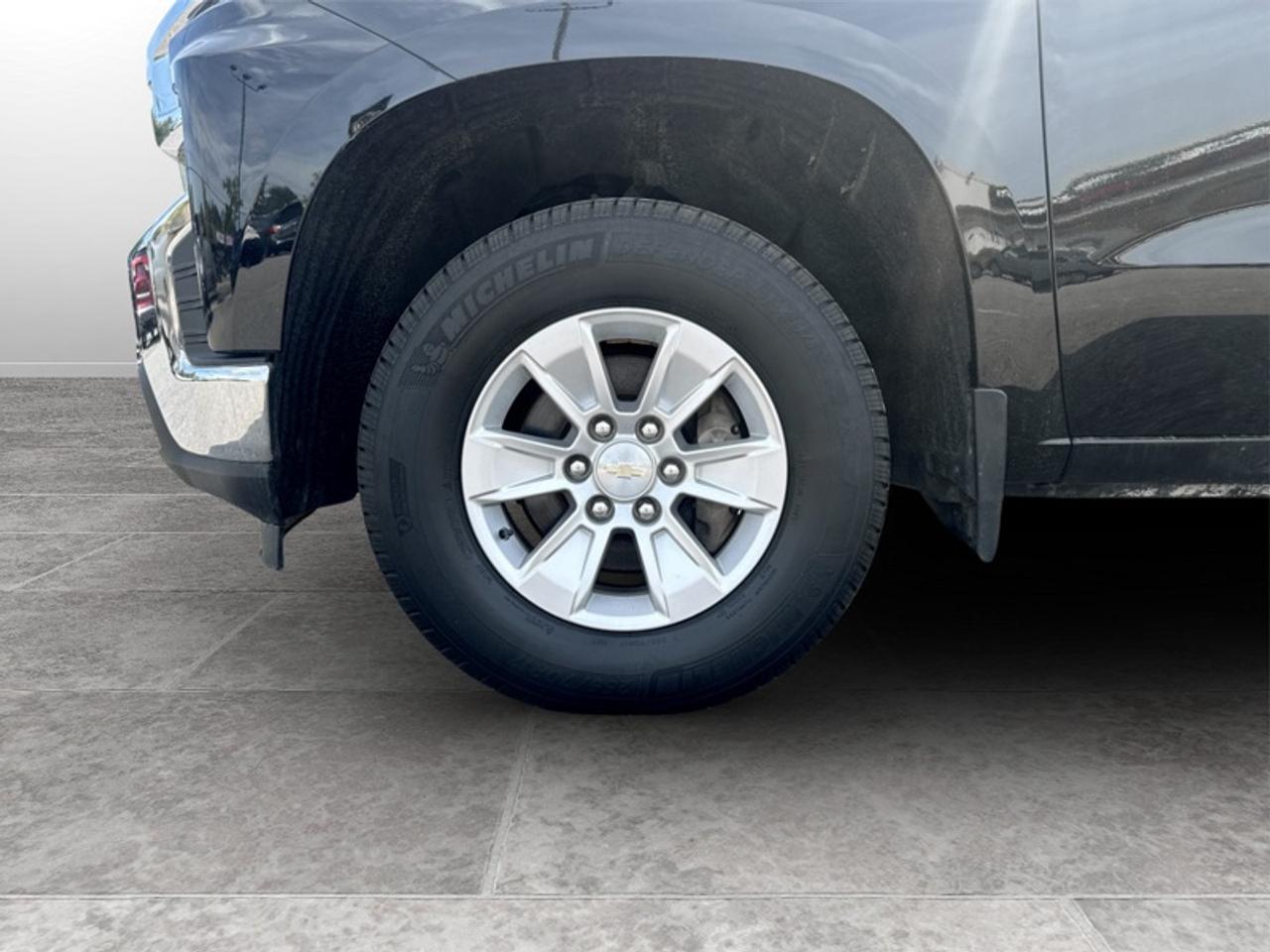 2021 Chevrolet Silverado 1500 LT  **CLEAN CARFAX** Photo