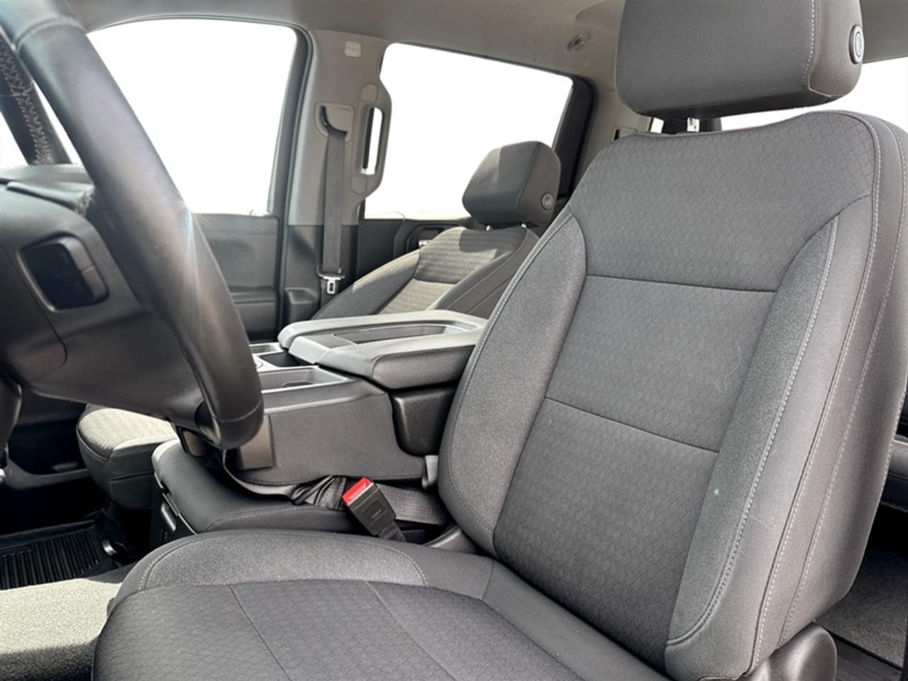 2021 Chevrolet Silverado 1500 LT  **CLEAN CARFAX** Photo