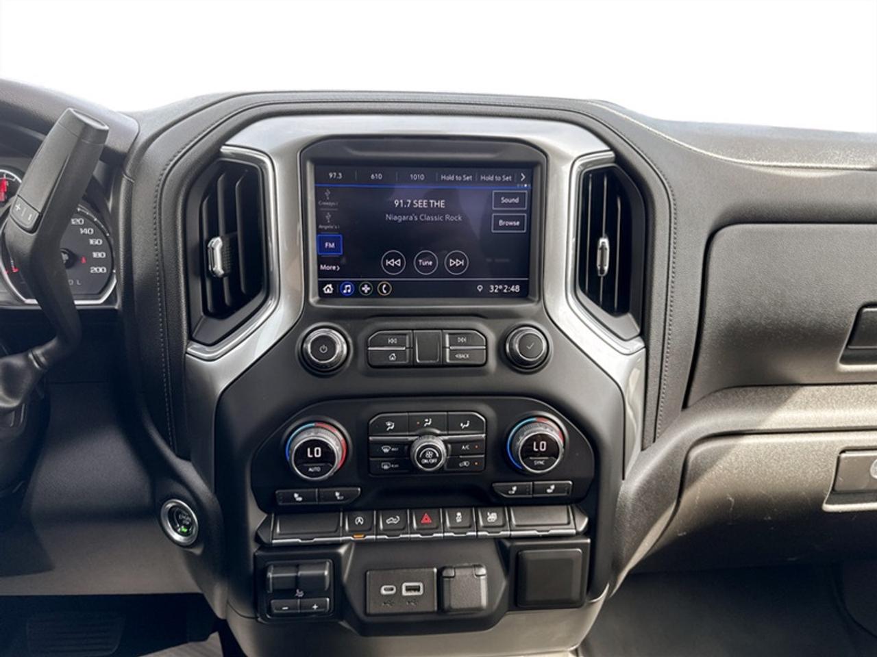 2021 Chevrolet Silverado 1500 LT  **CLEAN CARFAX** Photo