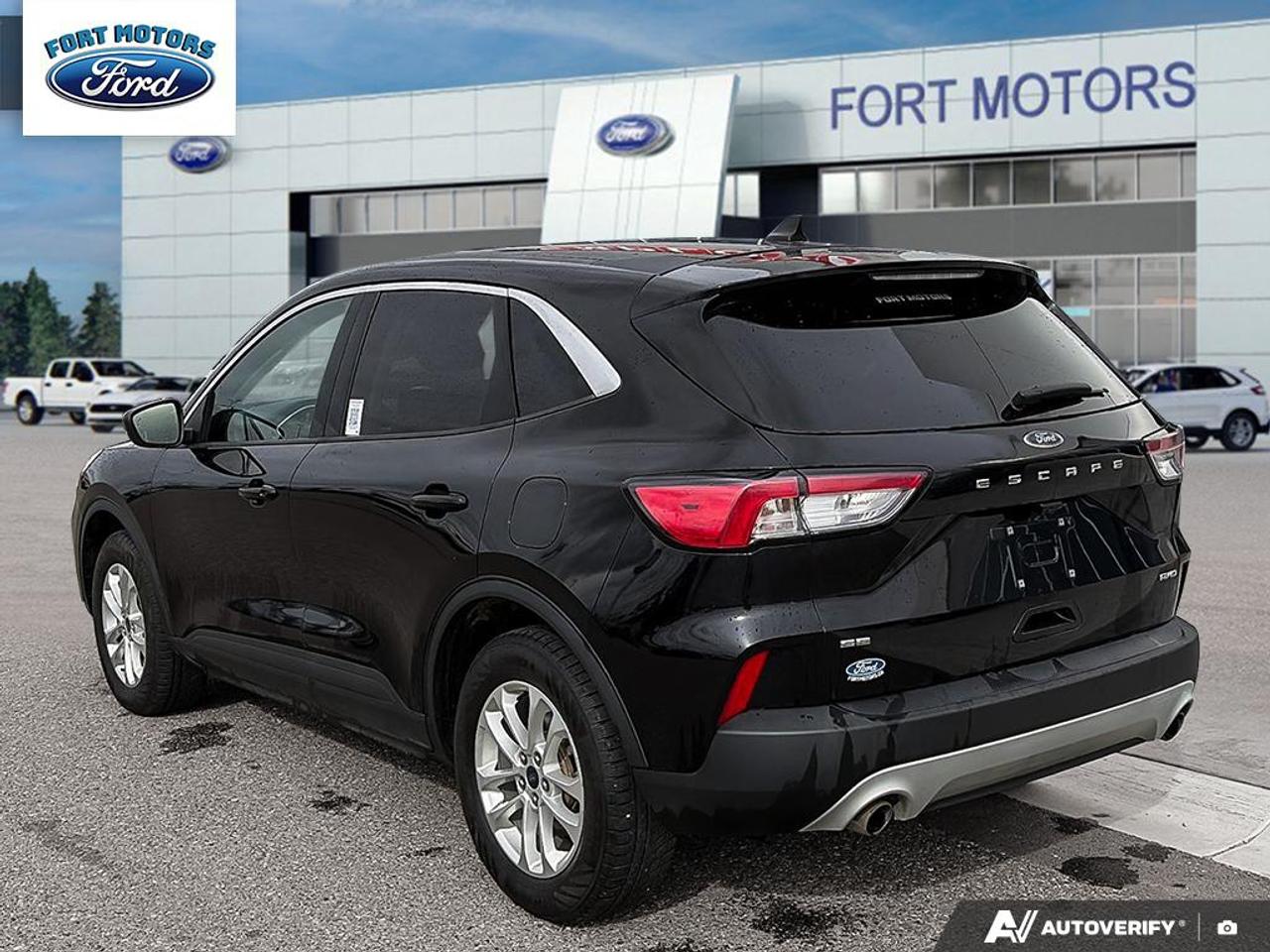 2022 Ford Escape 4dr SE Photo4
