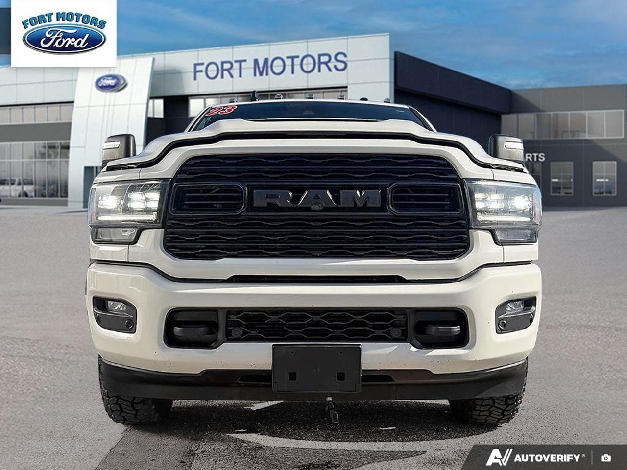 2023 RAM 3500 Limited Photo2