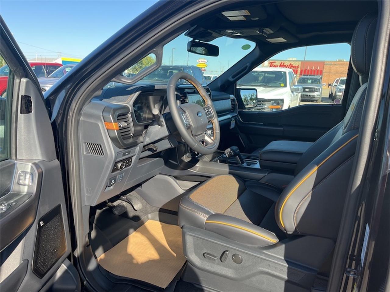 2026 Ford F-150 Tremor  - Leather Seats - Sunroof Photo5