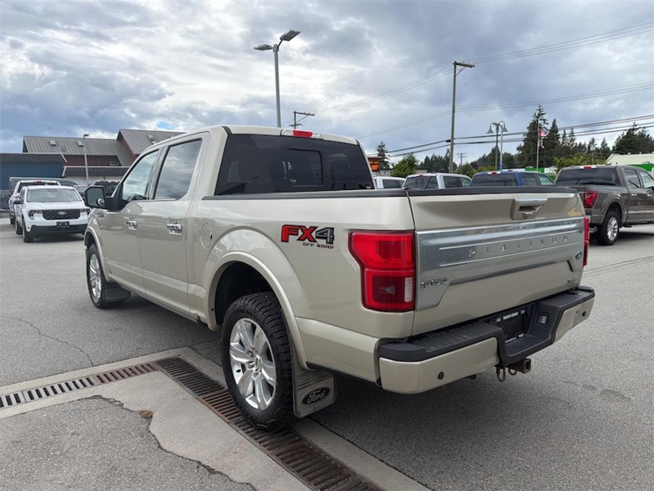 2018 Ford F-150 Platinum  - Navigation -  Leather Seats Photo2