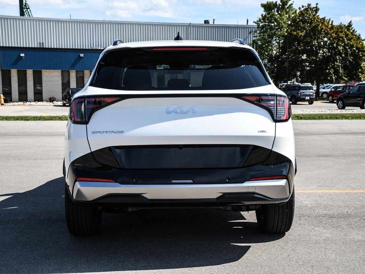 2027 Kia Sportage Hybrid 2027 Kia Sportage Hybrid – EX Premium AWD | Dealer Demo | Qualifies for New Incentives | Stock #LKSP00806 Photo4