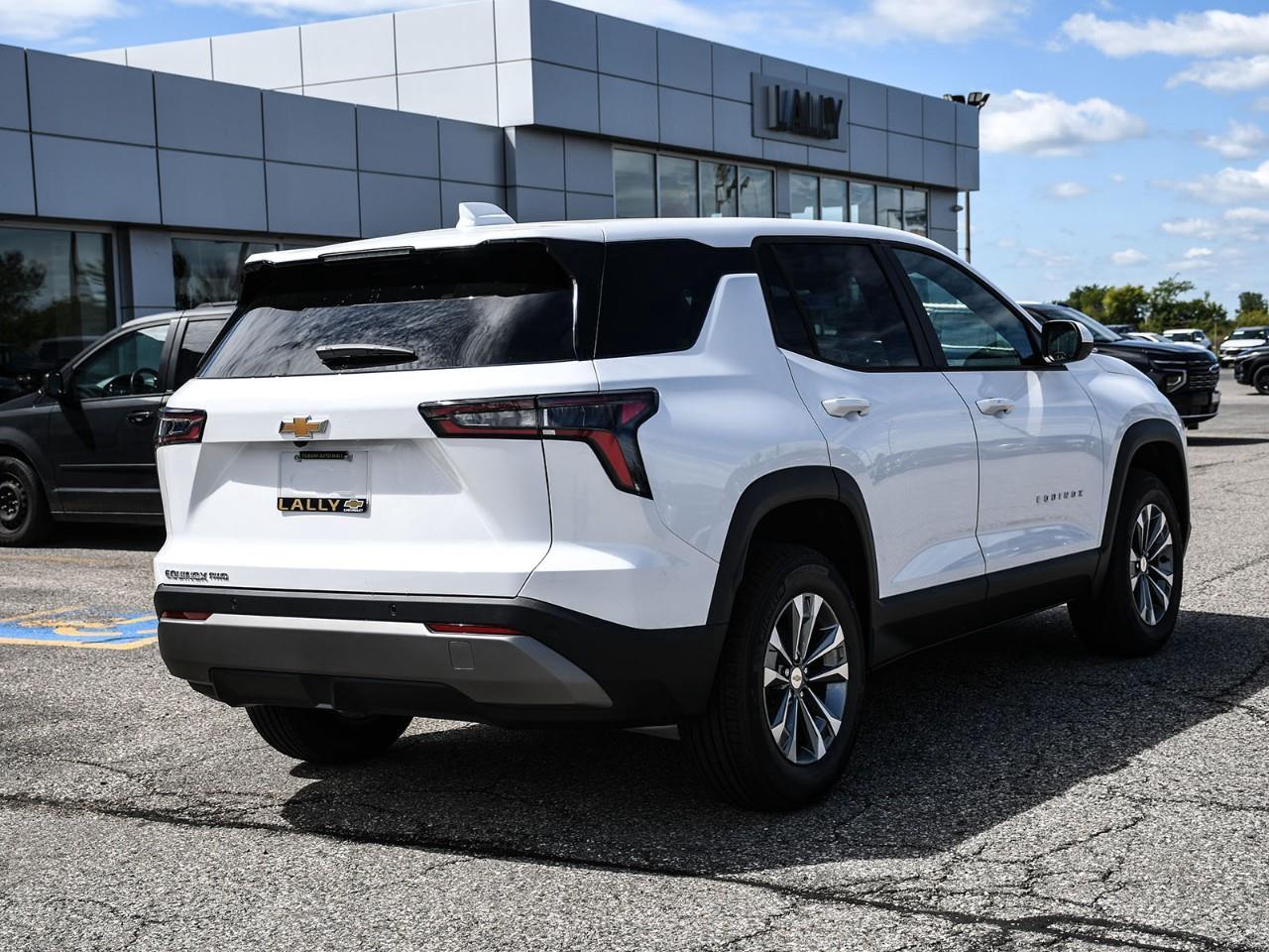 2027 Chevrolet Equinox LT Photo