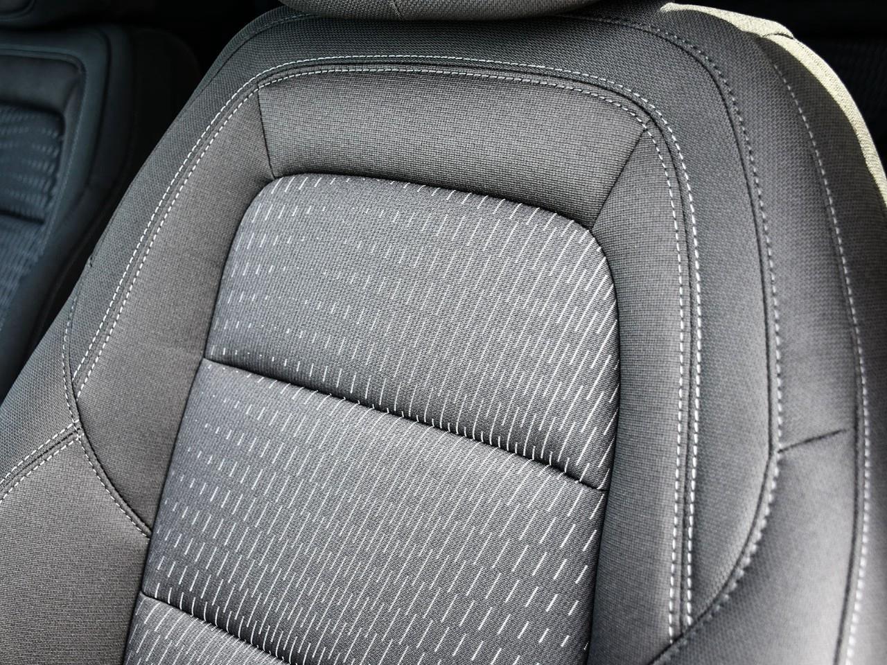 2027 Chevrolet Equinox LT Photo