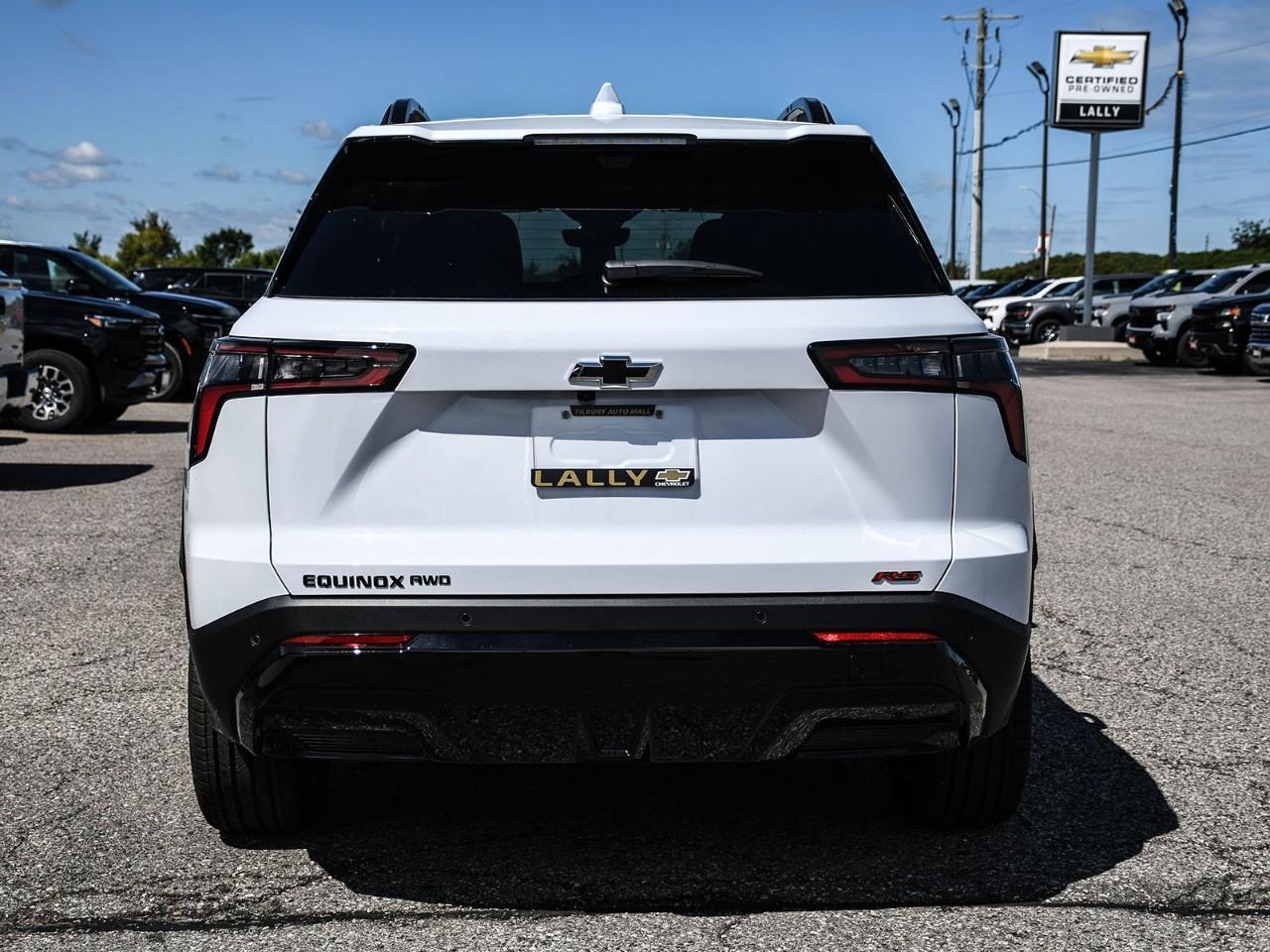 2027 Chevrolet Equinox RS Photo