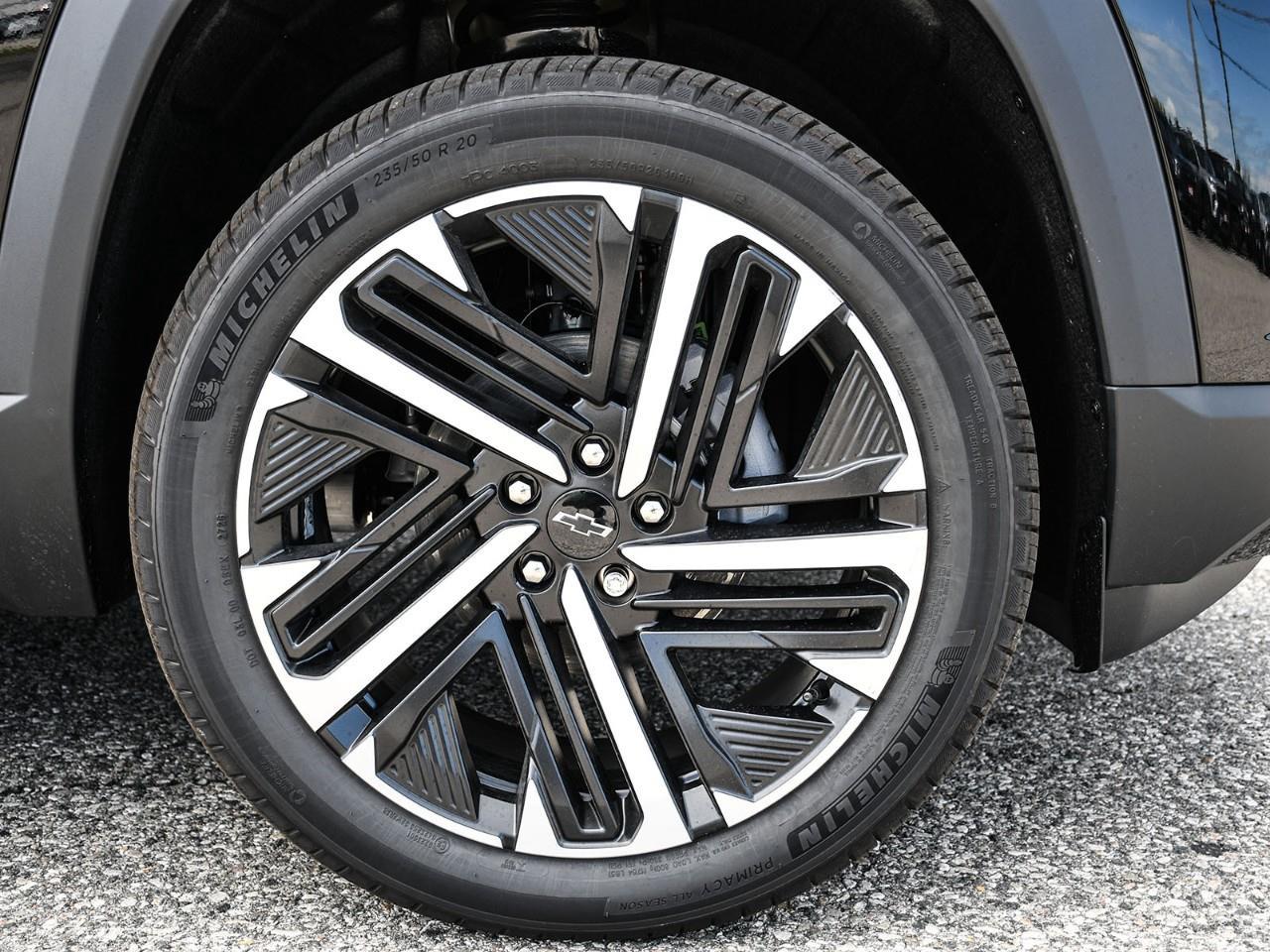 2027 Chevrolet Equinox RS Photo