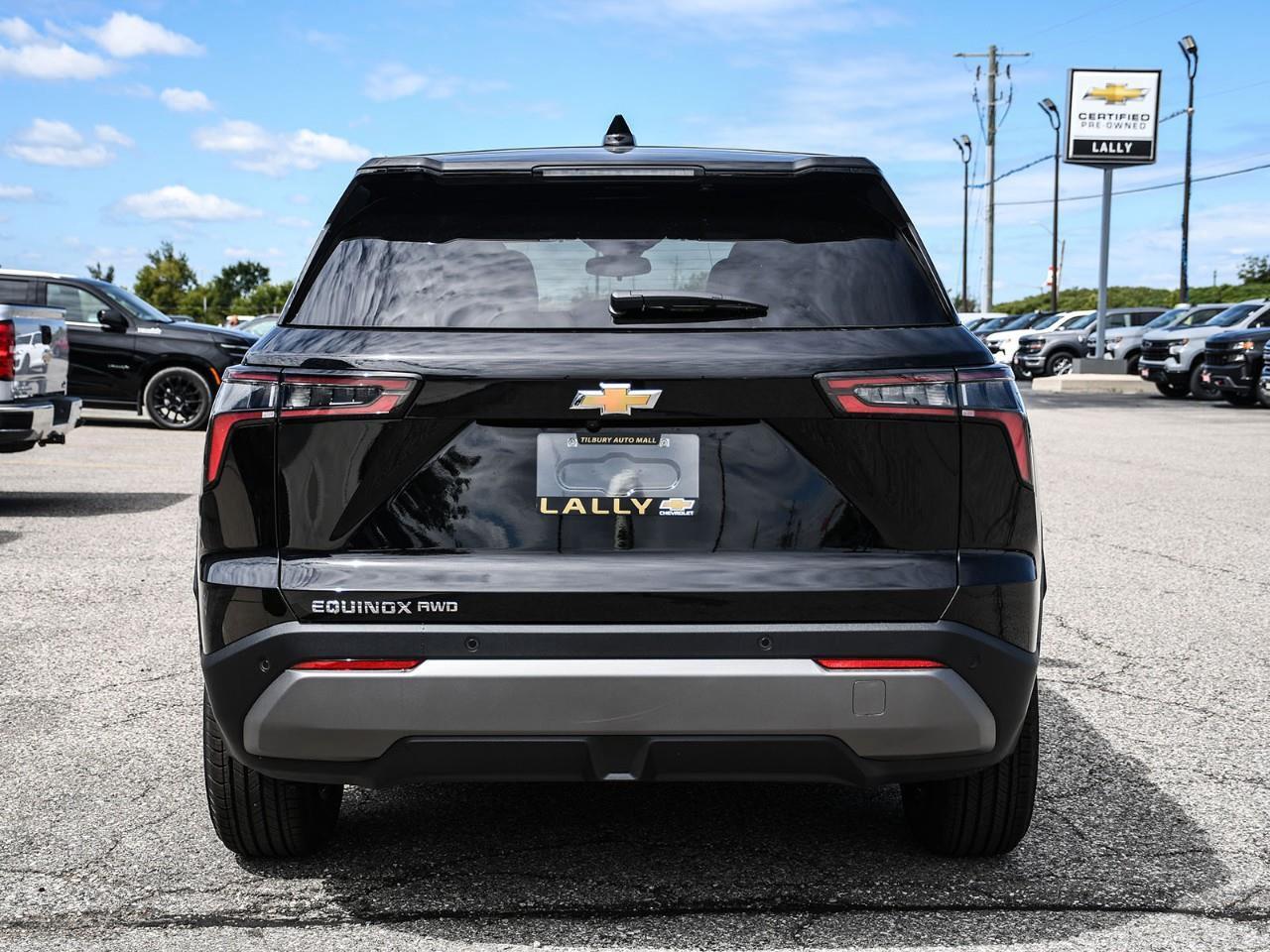 2027 Chevrolet Equinox LT Photo