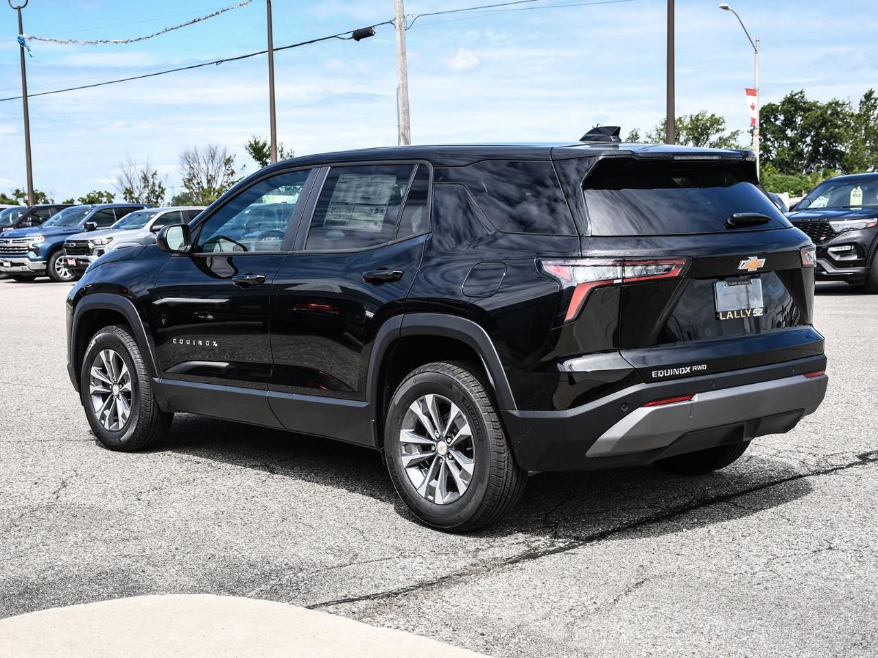 2027 Chevrolet Equinox LT Photo