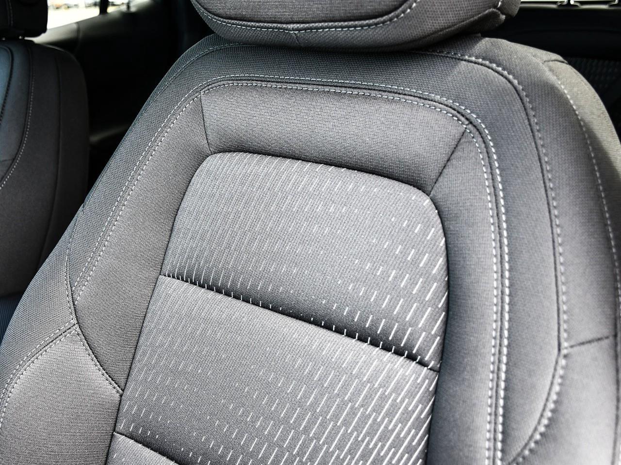 2027 Chevrolet Equinox LT Photo