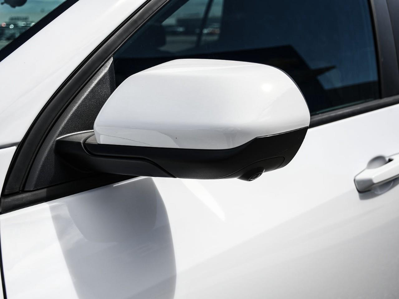 2027 Chevrolet Equinox LT Photo