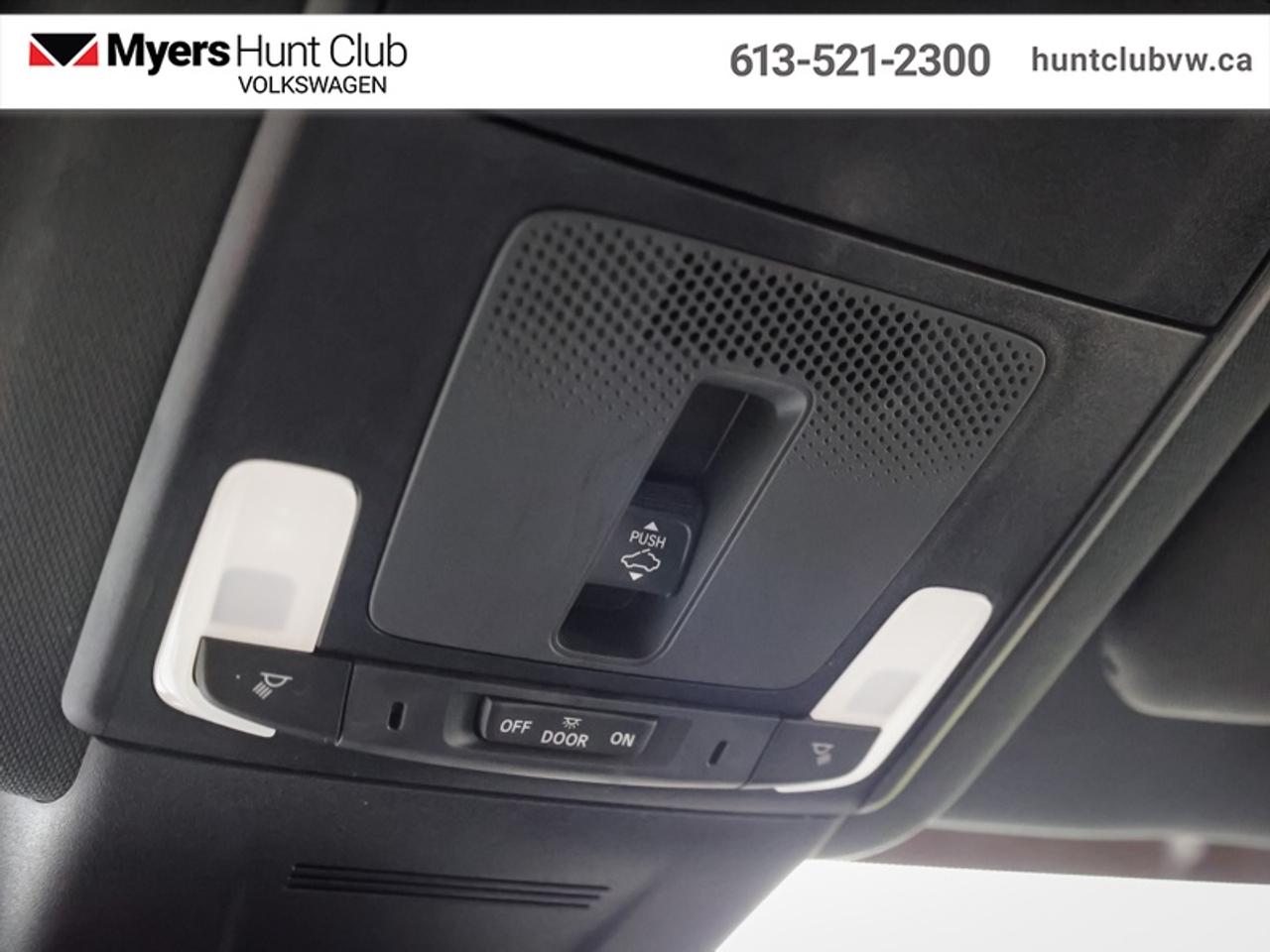 2023 Honda CR-V Hybrid Touring  - Leather Seats Photo