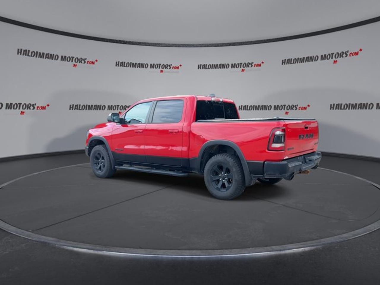2021 RAM 1500 Rebel Crew Cab 5'7 Box 4WD | No Accidents | Heated Steering Photo