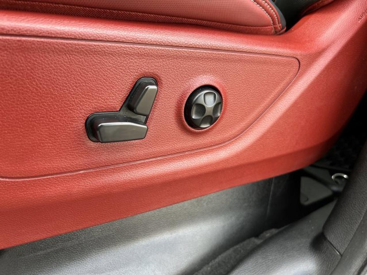 2021 RAM 1500 Rebel Crew Cab 5'7 Box 4WD | No Accidents | Heated Steering Photo