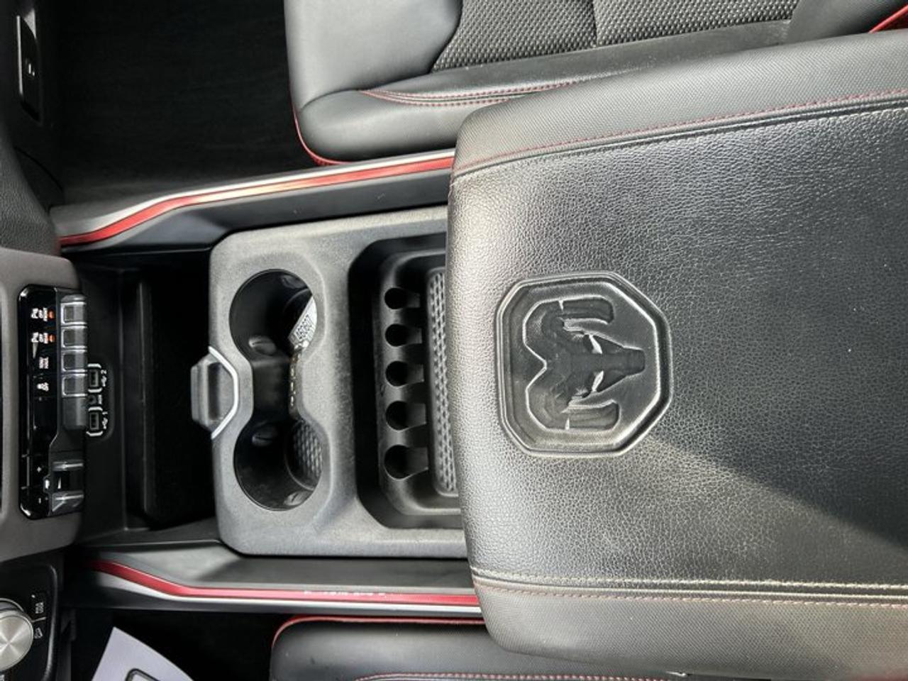 2021 RAM 1500 Rebel Crew Cab 5'7 Box 4WD | No Accidents | Heated Steering Photo