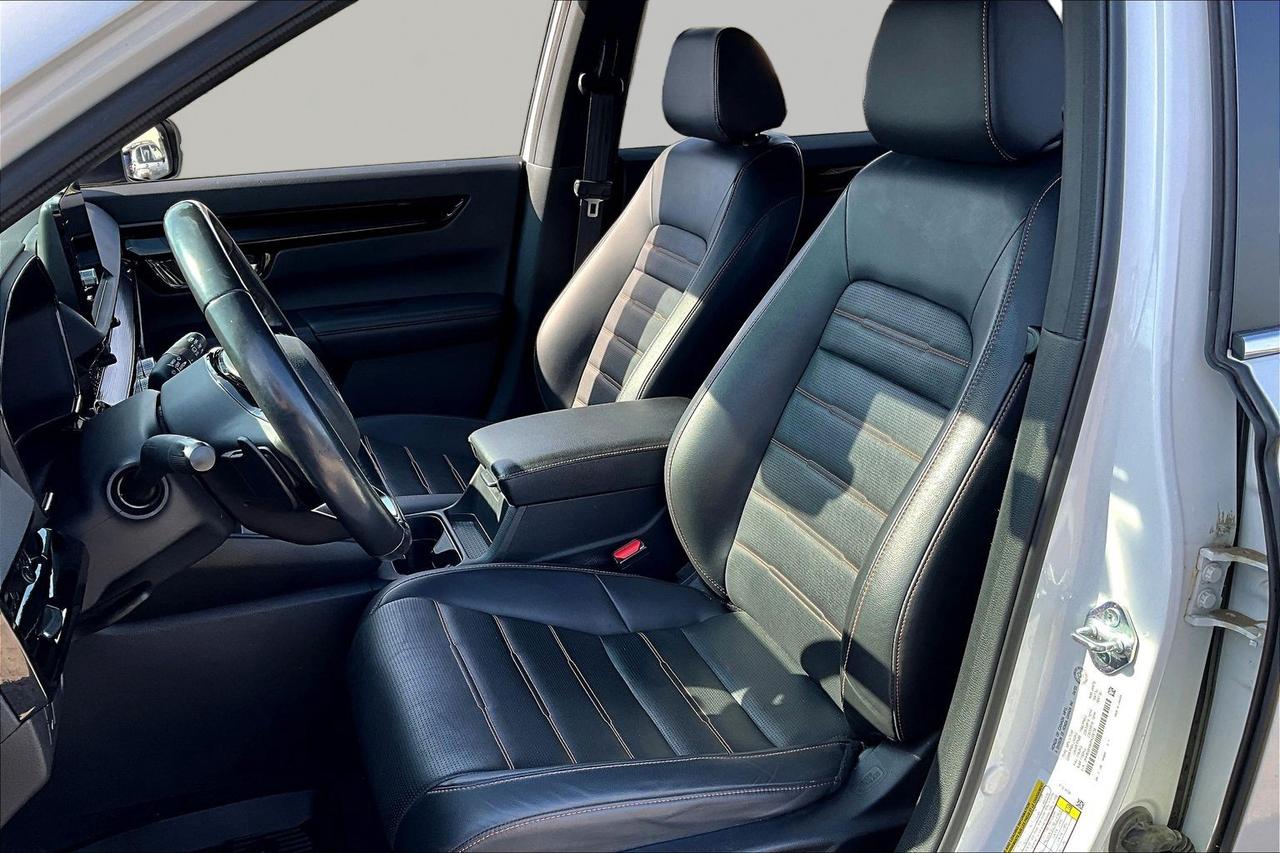 2023 Honda CR-V Sport Touring | Navigation | Heated Wheel | AWD Photo