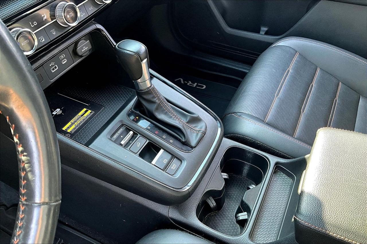 2023 Honda CR-V Sport Touring | Navigation | Heated Wheel | AWD Photo