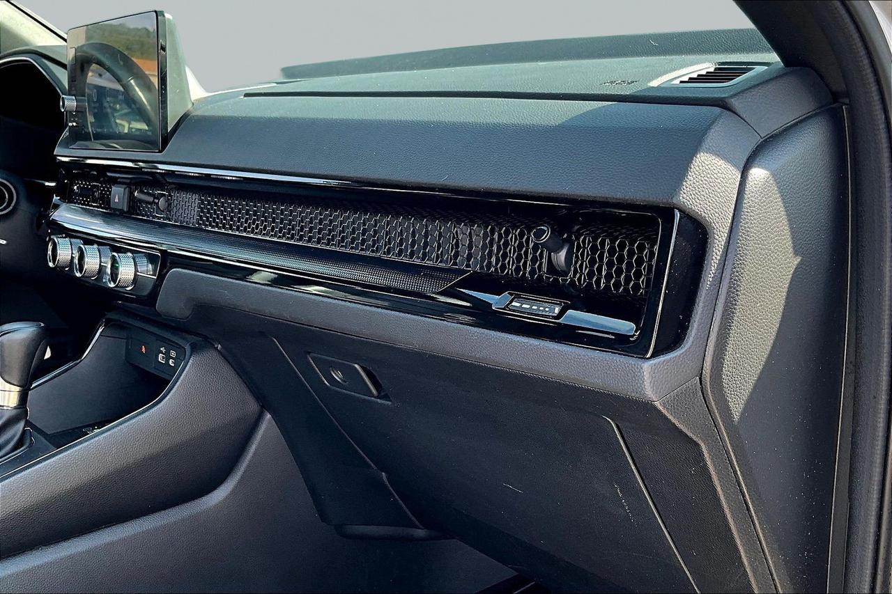 2023 Honda CR-V Sport Touring | Navigation | Heated Wheel | AWD Photo