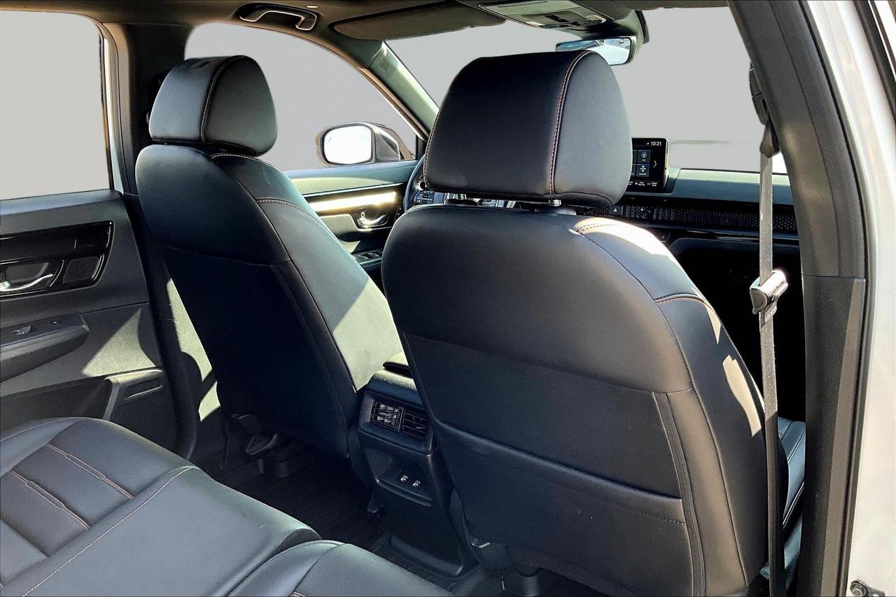 2023 Honda CR-V Sport Touring | Navigation | Heated Wheel | AWD Photo