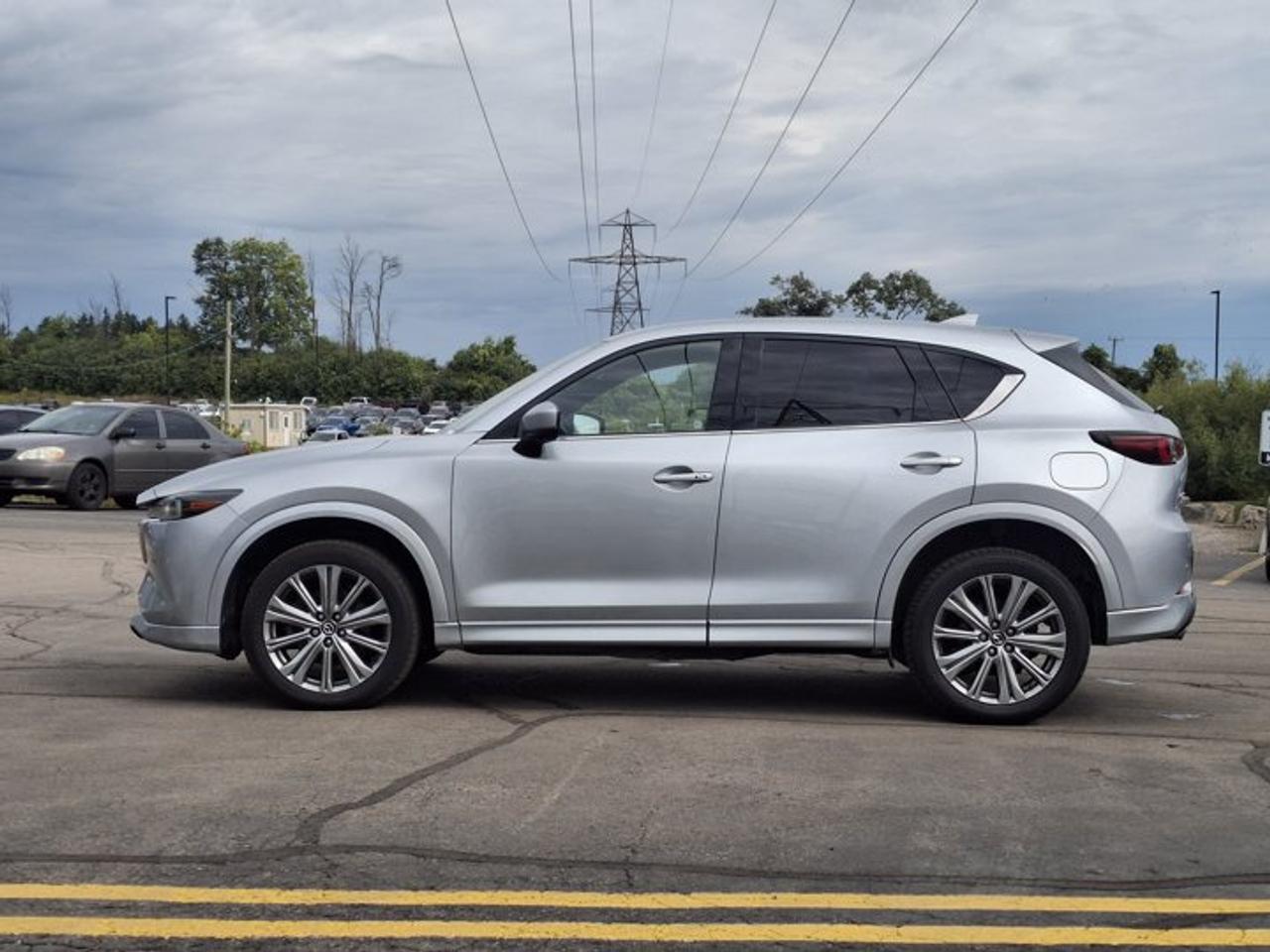 2022 Mazda CX-5 Signature Turbo AWD | Leather | Sunroof | HUD | Heated + Ventilated Seats | Heated Steering & More ! Photo5