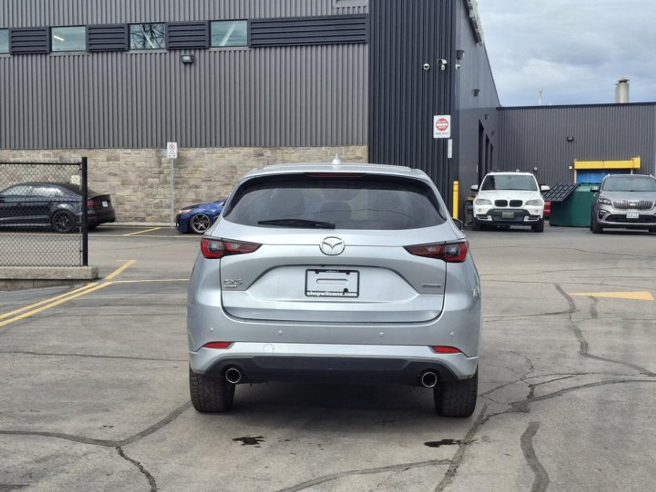 2022 Mazda CX-5 Signature Turbo AWD | Leather | Sunroof | HUD | Heated + Ventilated Seats | Heated Steering & More ! Photo3