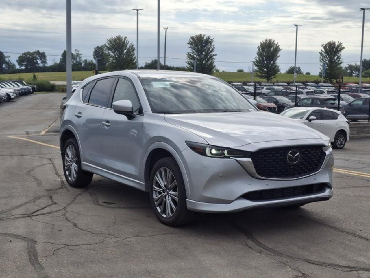 2022 Mazda CX-5 Signature Turbo AWD | Leather | Sunroof | HUD | Heated + Ventilated Seats | Heated Steering & More ! Photo