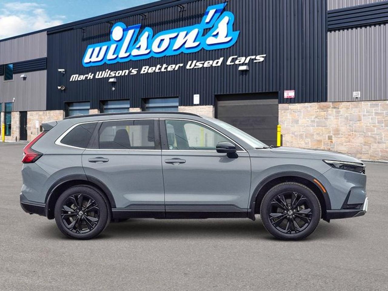 2023 Honda CR-V Hybrid Touring AWD | Leather | Sunroof | Nav | Heated Wheel + Seats | Adaptive Cruise | CarPlay & More ! Photo
