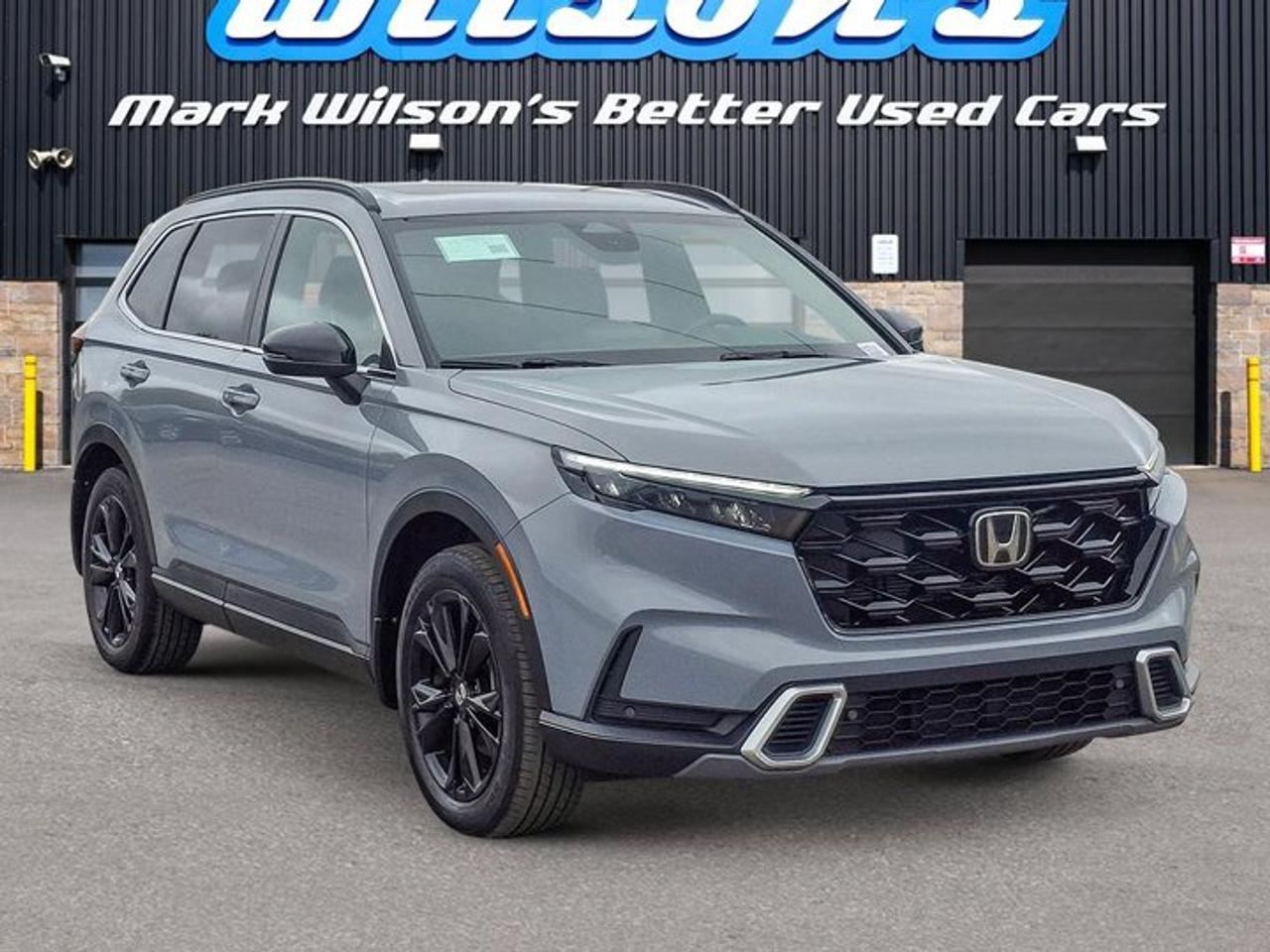 2023 Honda CR-V Hybrid Touring AWD | Leather | Sunroof | Nav | Heated Wheel + Seats | Adaptive Cruise | CarPlay & More ! Photo