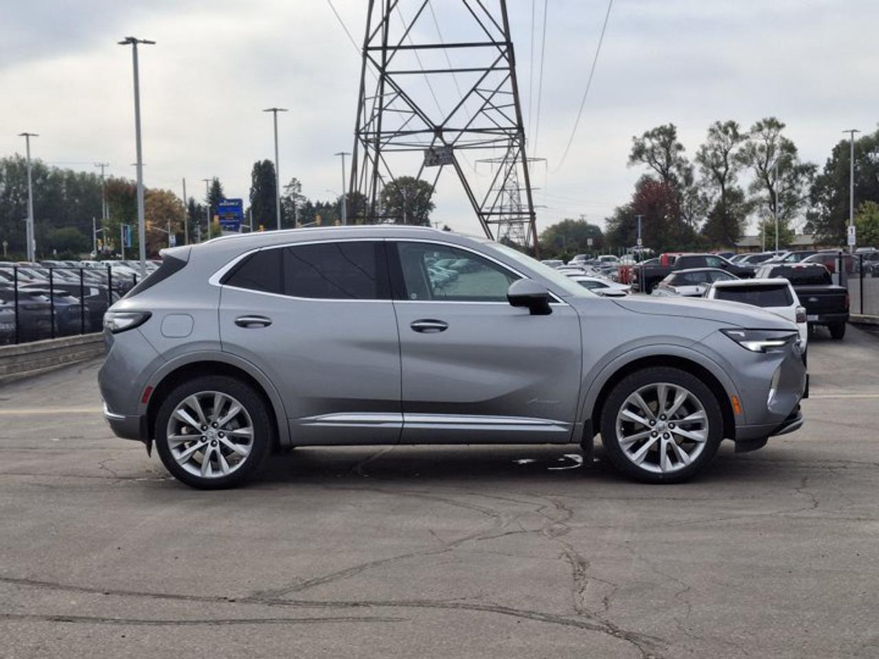 2023 Buick Envision Avenir AWD | Leather | Panoramic Sunroof | Heated Seats + Steering | Cooled Seats | and More ! Photo