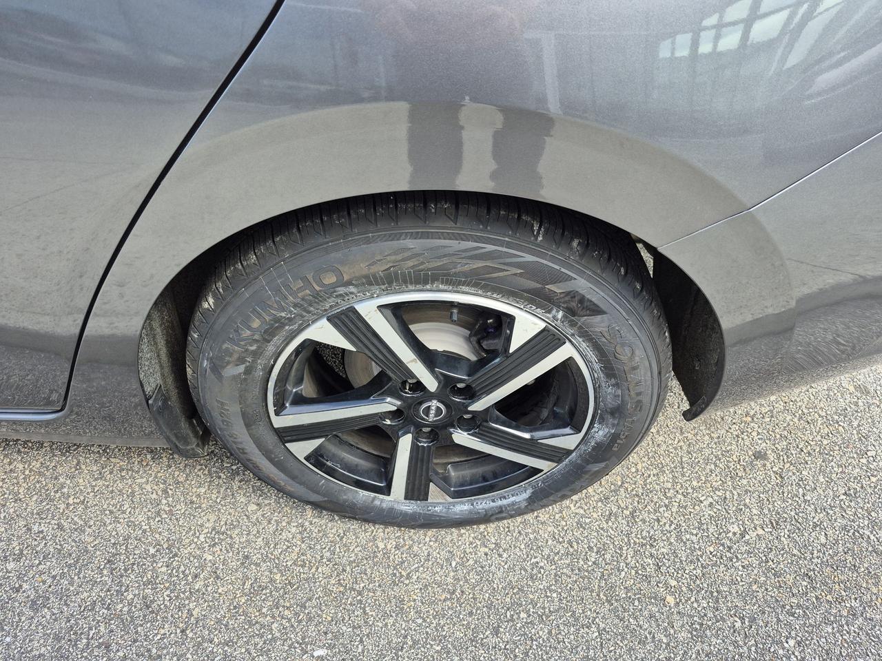 2024 Nissan Sentra SV Photo