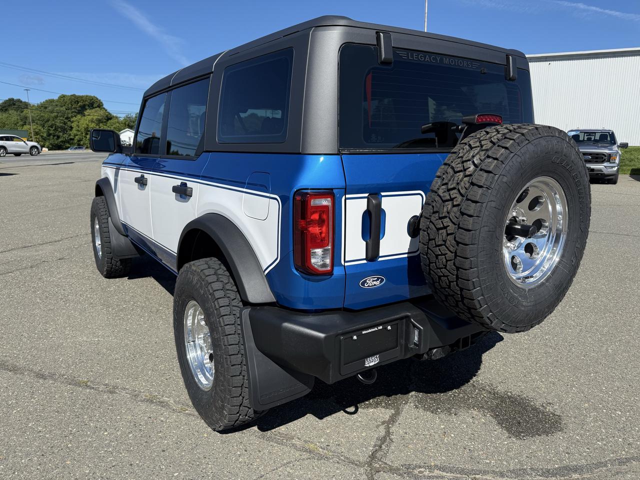 2026 Ford Bronco Base 4 Door 4x4 Photo3