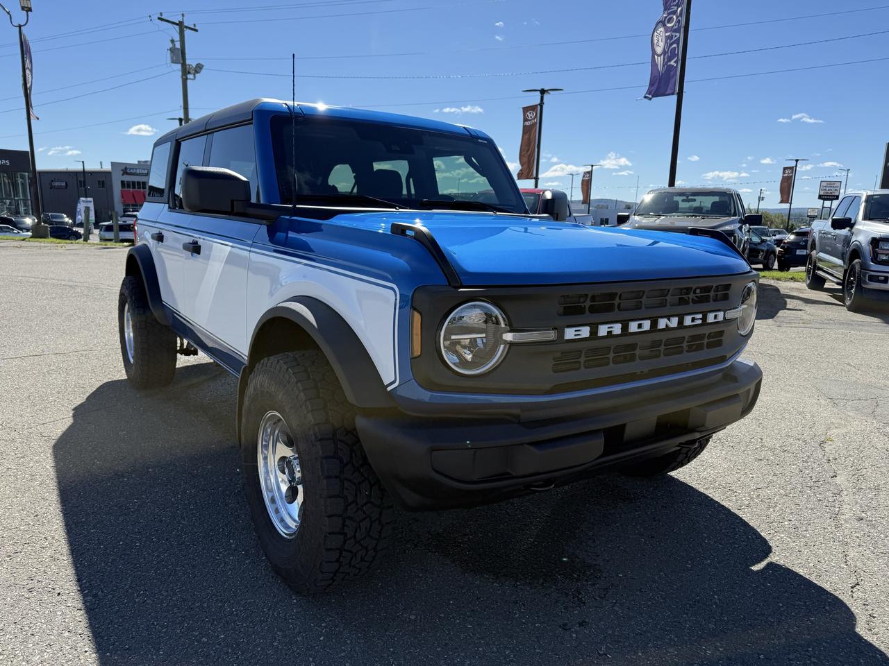 2026 Ford Bronco Base 4 Door 4x4 Photo0