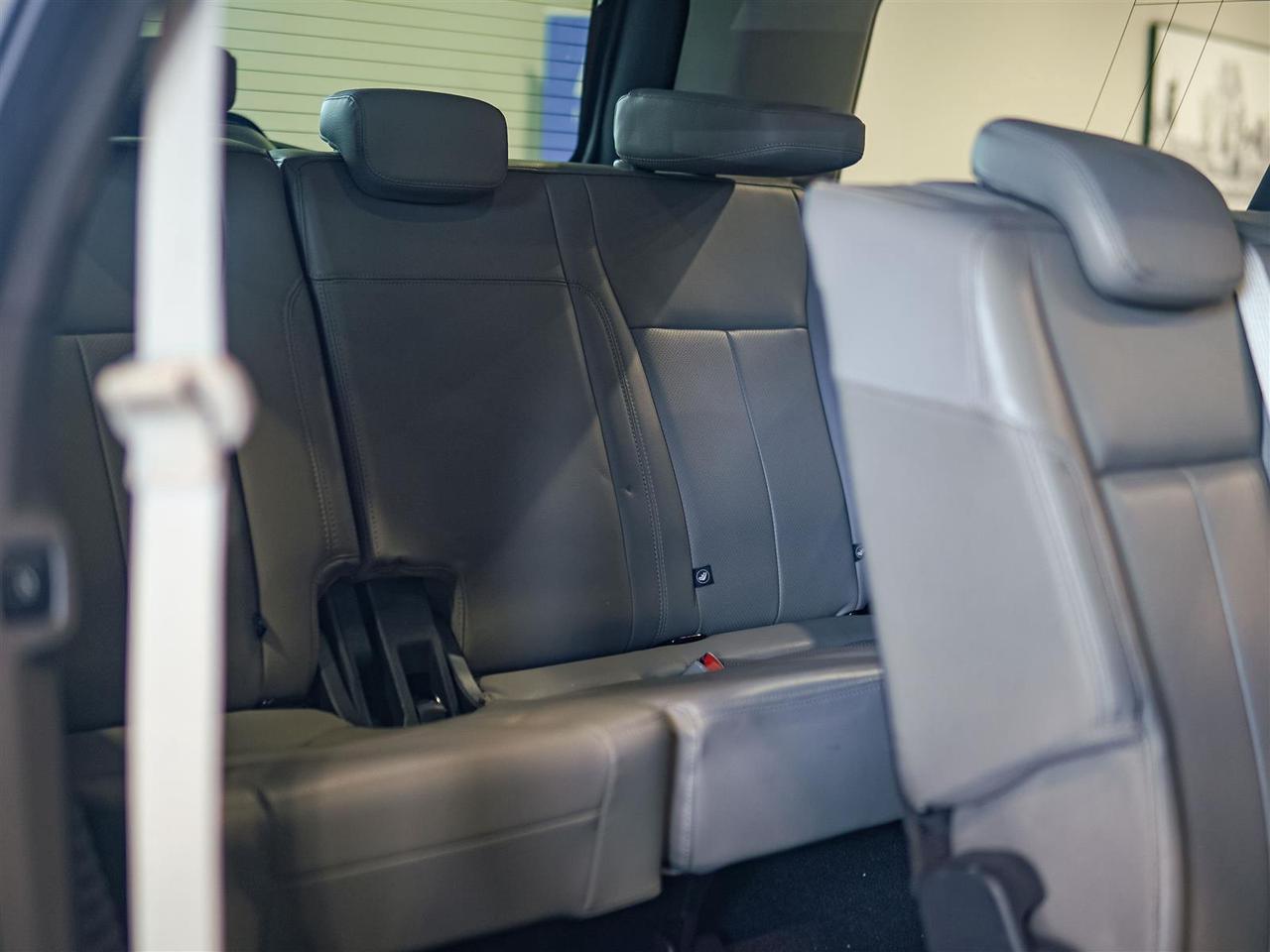 2019 Ford Expedition XLT 4X4 | LEATHER | 8 PASS | NO ACCIDENTS Photo