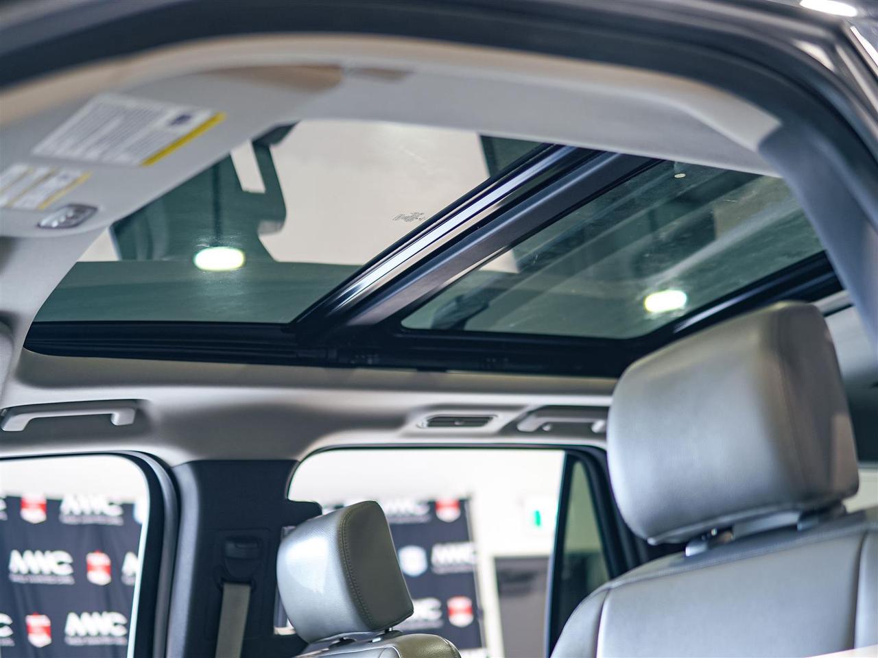 2019 Ford Expedition XLT 4X4 | LEATHER | 8 PASS | NO ACCIDENTS Photo