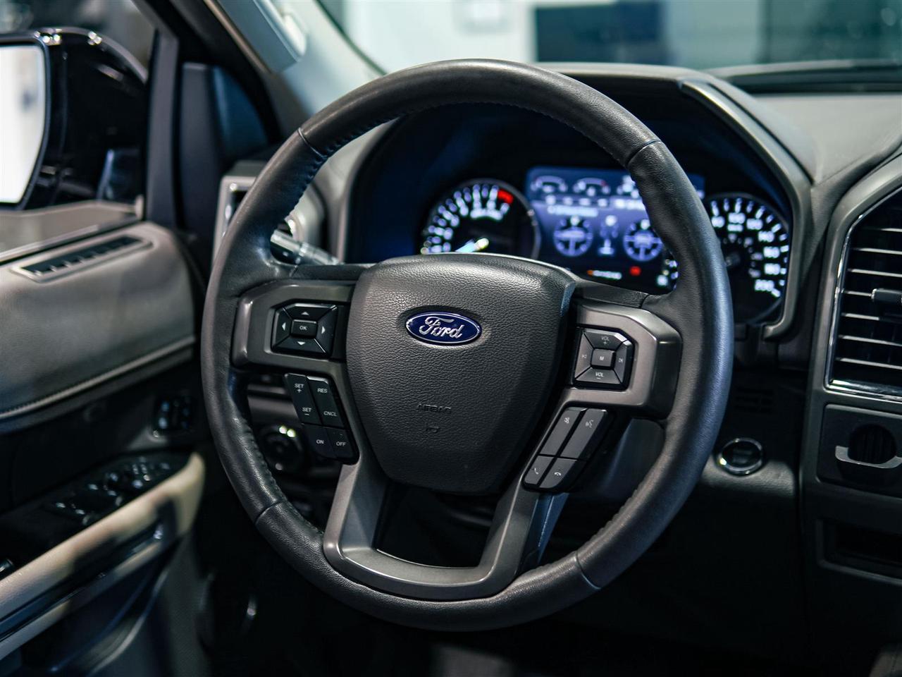 2019 Ford Expedition XLT 4X4 | LEATHER | 8 PASS | NO ACCIDENTS Photo