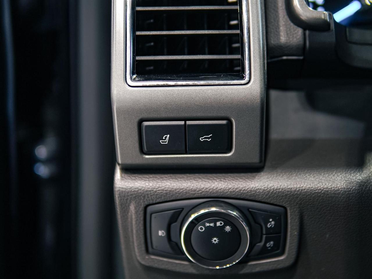 2019 Ford Expedition XLT 4X4 | LEATHER | 8 PASS | NO ACCIDENTS Photo