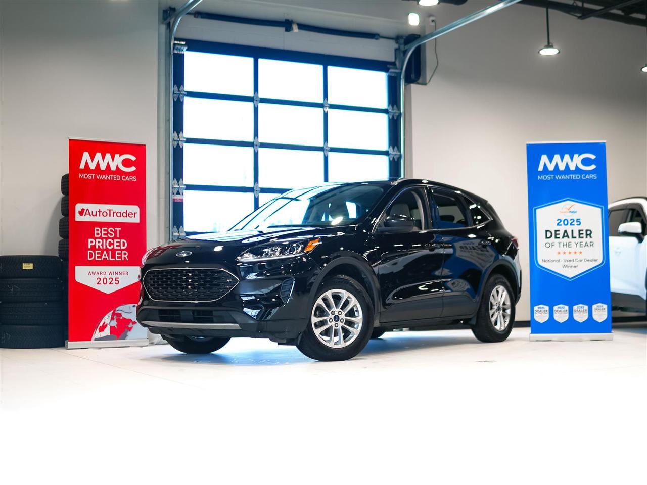 2020 Ford Escape SE 2.0L AWD | NO ACCIDENTS | NAV | BLIND | SENSORS Photo0
