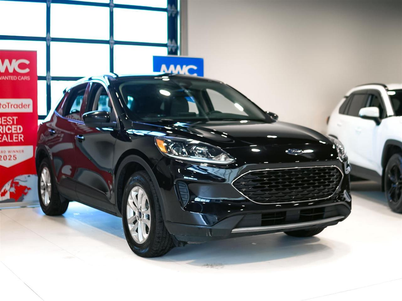 2020 Ford Escape SE 2.0L AWD | NO ACCIDENTS | NAV | BLIND | SENSORS Photo