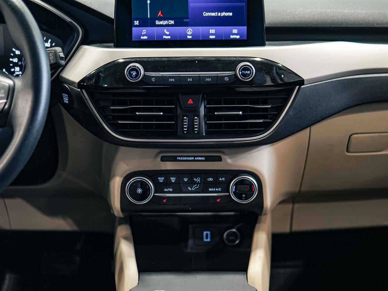 2020 Ford Escape SE 2.0L AWD | NO ACCIDENTS | NAV | BLIND | SENSORS Photo