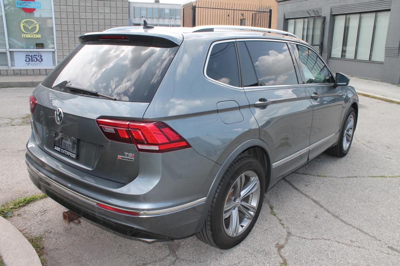 2018 Volkswagen Tiguan SEL Premium 4Motion R-LINE Photo