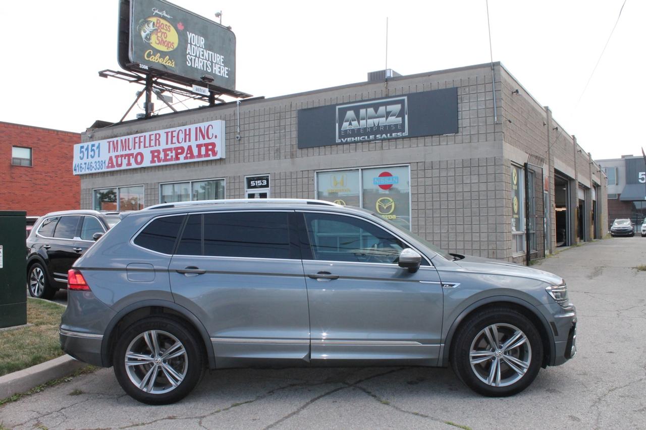 2018 Volkswagen Tiguan SEL Premium 4Motion R-LINE Photo