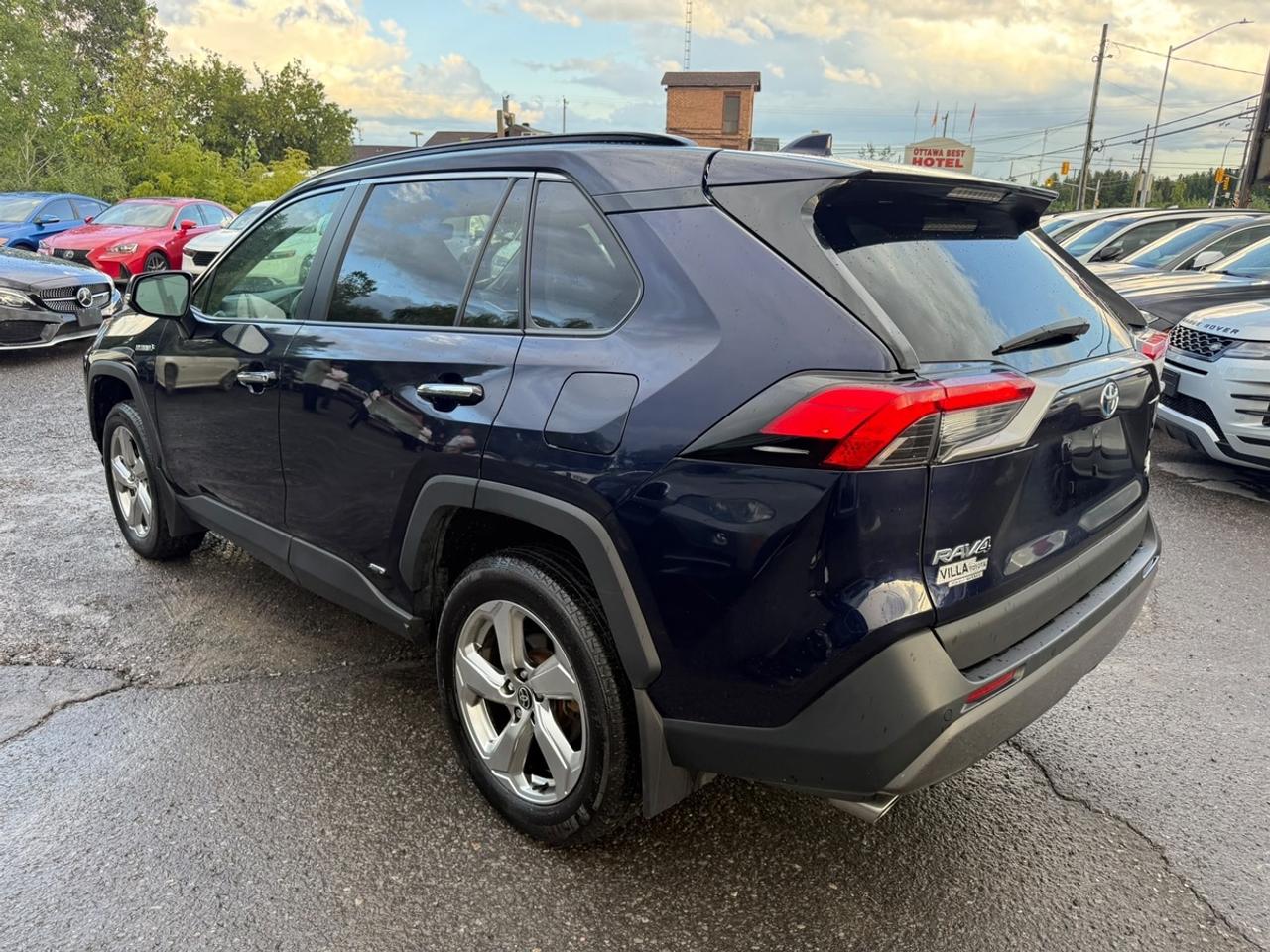 2021 Toyota RAV4 Hybrid Limited Photo